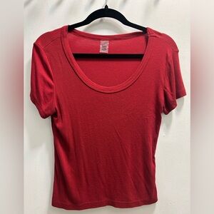 Crimson Scoop Neck Women's Tee